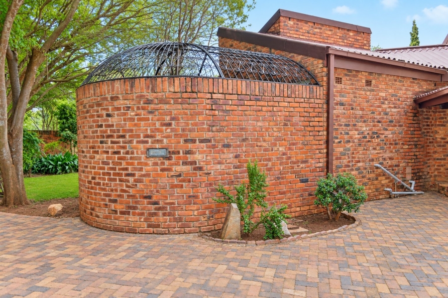 To Let 3 Bedroom Property for Rent in Flamwood North West